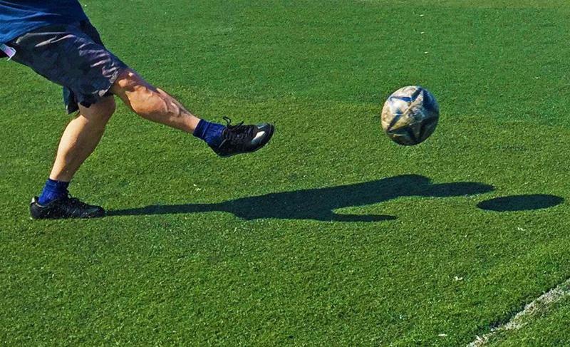 足球运动中的爆发力和反应能力训练 足球运动中的线性速度和